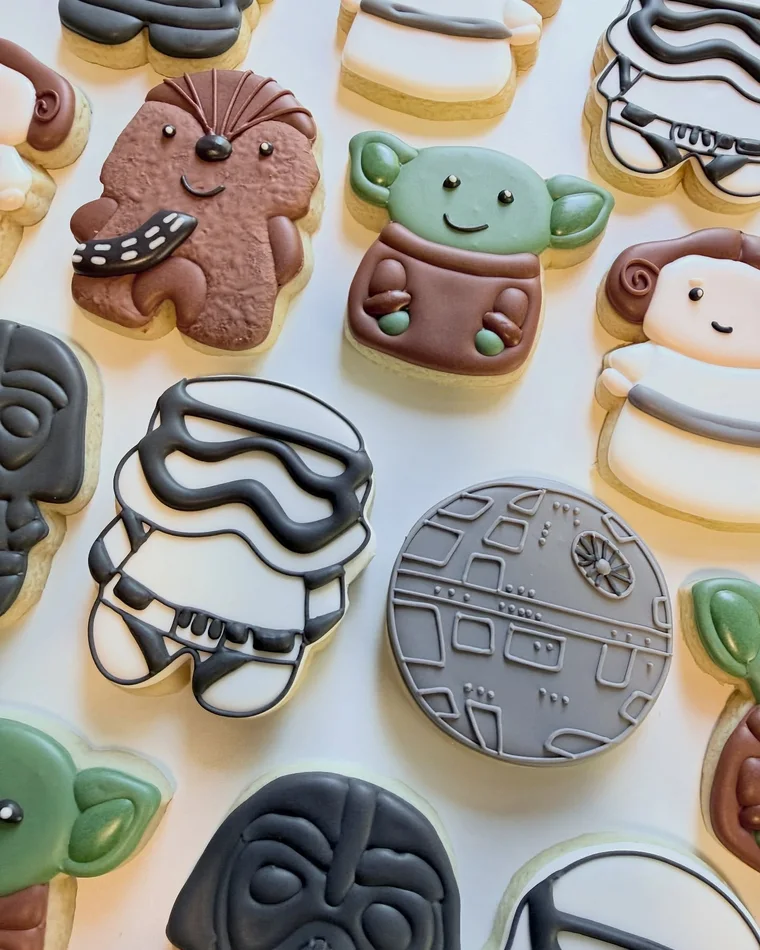 Character cookies shaped like space-saga figures.